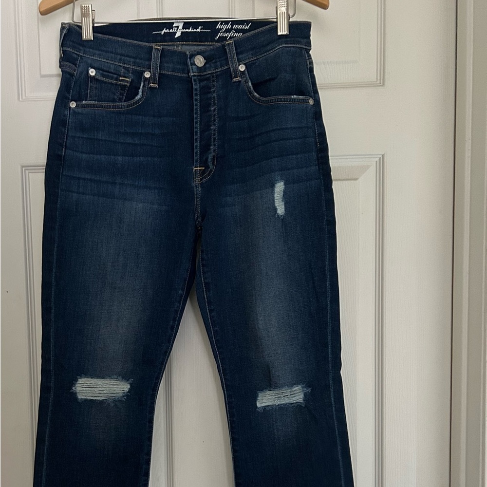 7 FOR ALL MANKIND